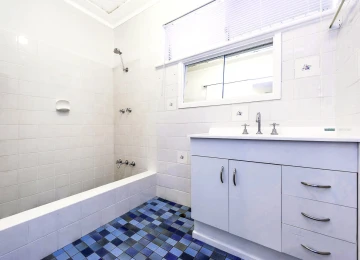 Bath Room P-1