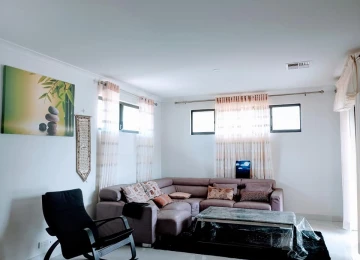 Lounge Room (Ground Floor)